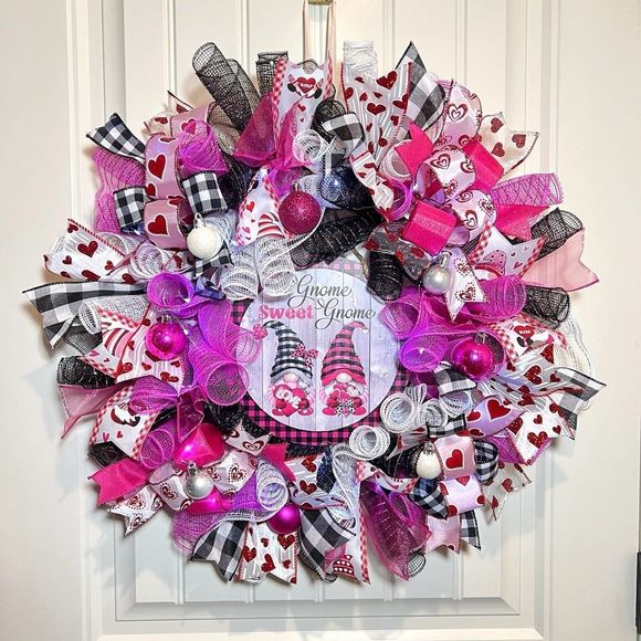 Handmade Valentine’s Gnome Sweet Gnome Ribbon Prelit Wreath 22 ins LED W17 - Picture 2 of 11
